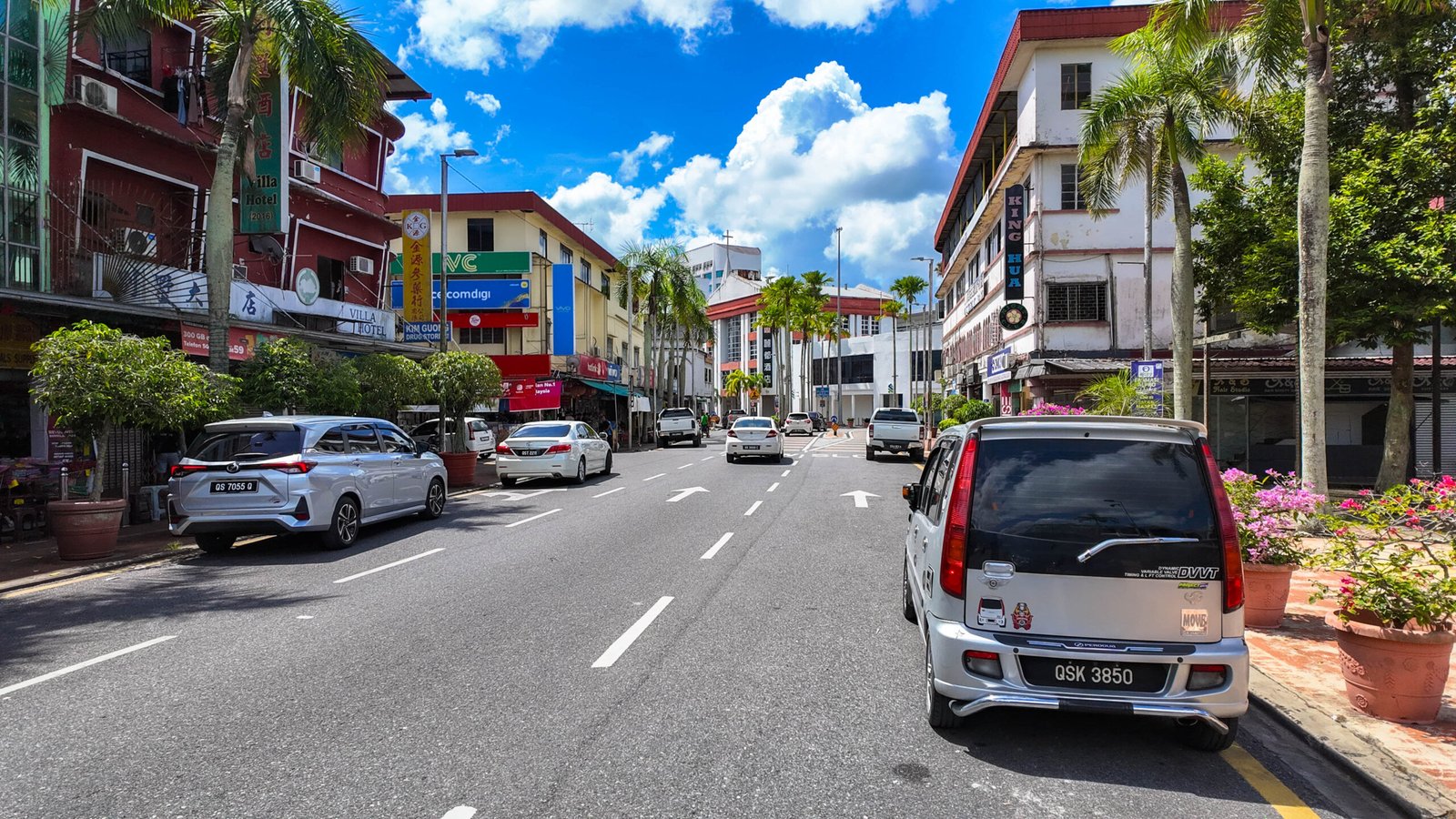 What to Eat in Sibu: Kampua Mee, Kompia and Other Local Favourites