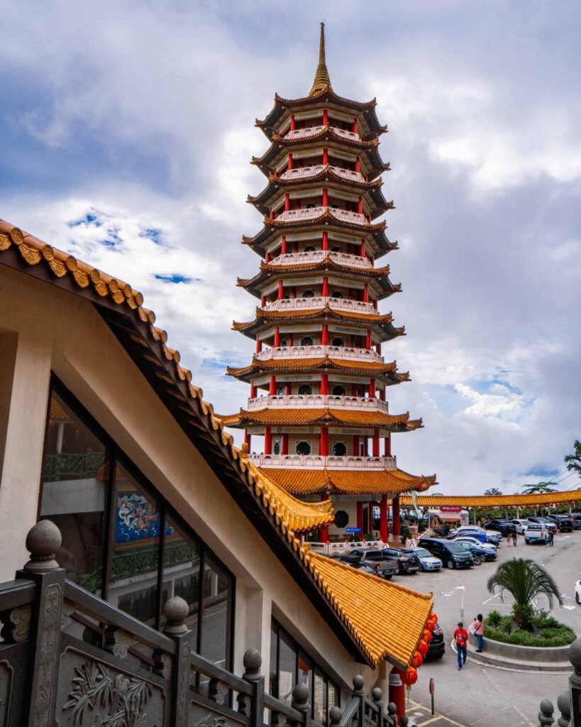 The nine-storey pagoda at Chin Swee
